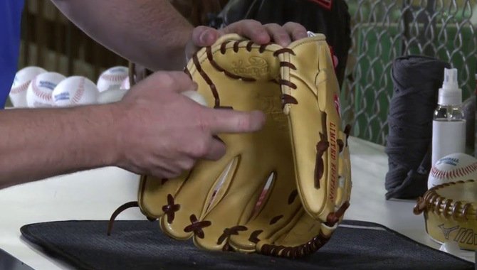 Remove The Pot From The Heat And Place The Baseball Glove In It.