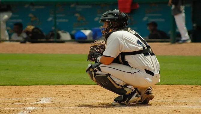 How To Choose The Right Catcher's Mitt
