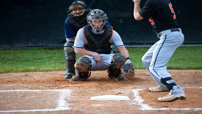 Understanding Catcher Signals To Pitchers And Fielders