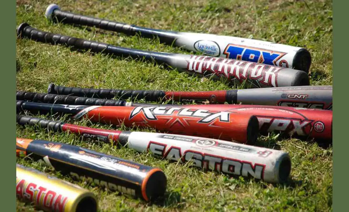 What Are The Top 5 Best-Selling Baseball Bats With Carbon Fiber