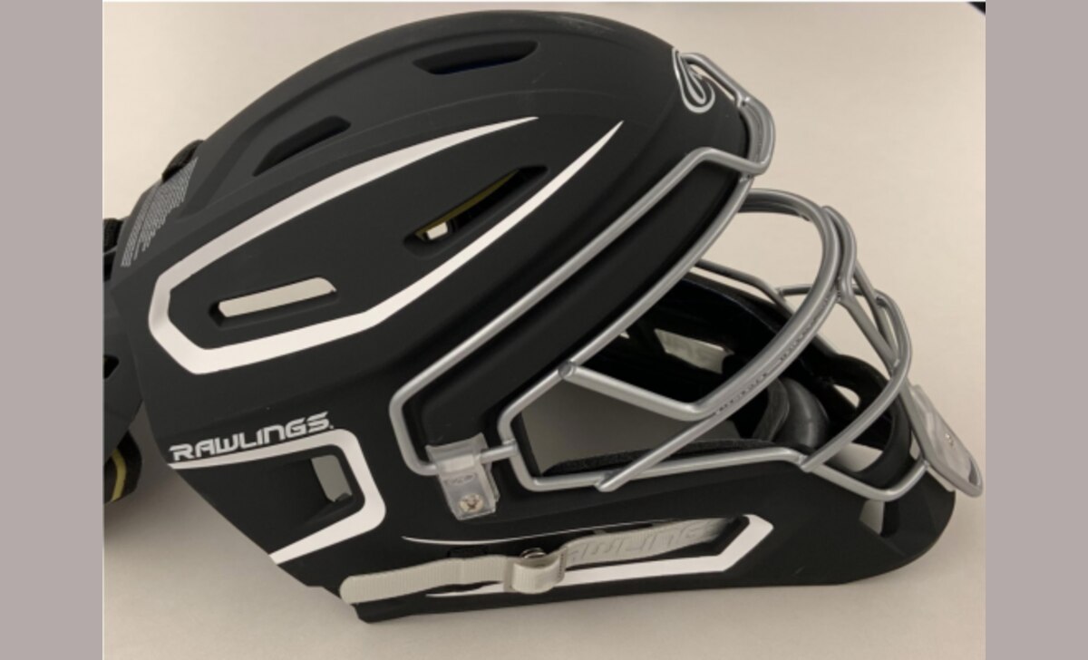 Rawlings Mach Hockey-Style Catchers Helmet