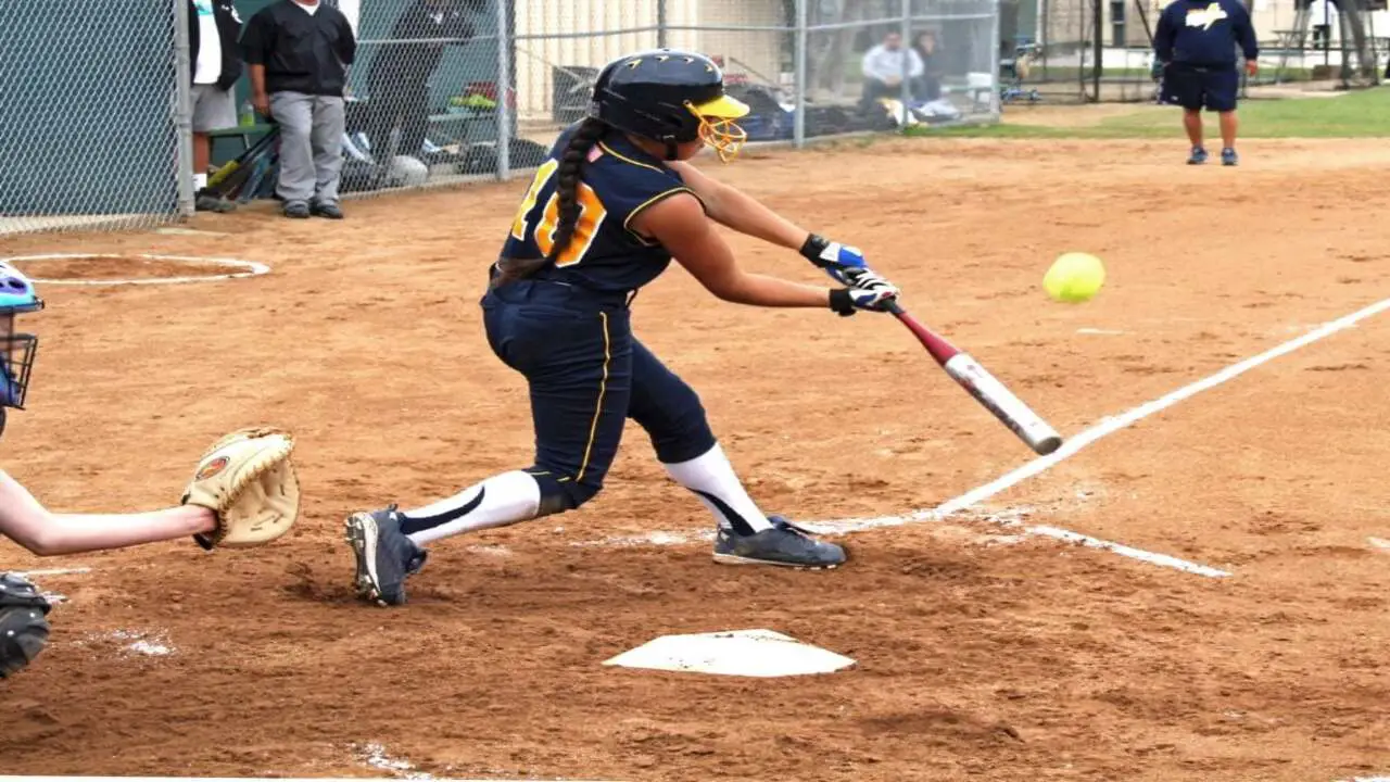 How To Swing A Softball Bat - Art Of Mastering