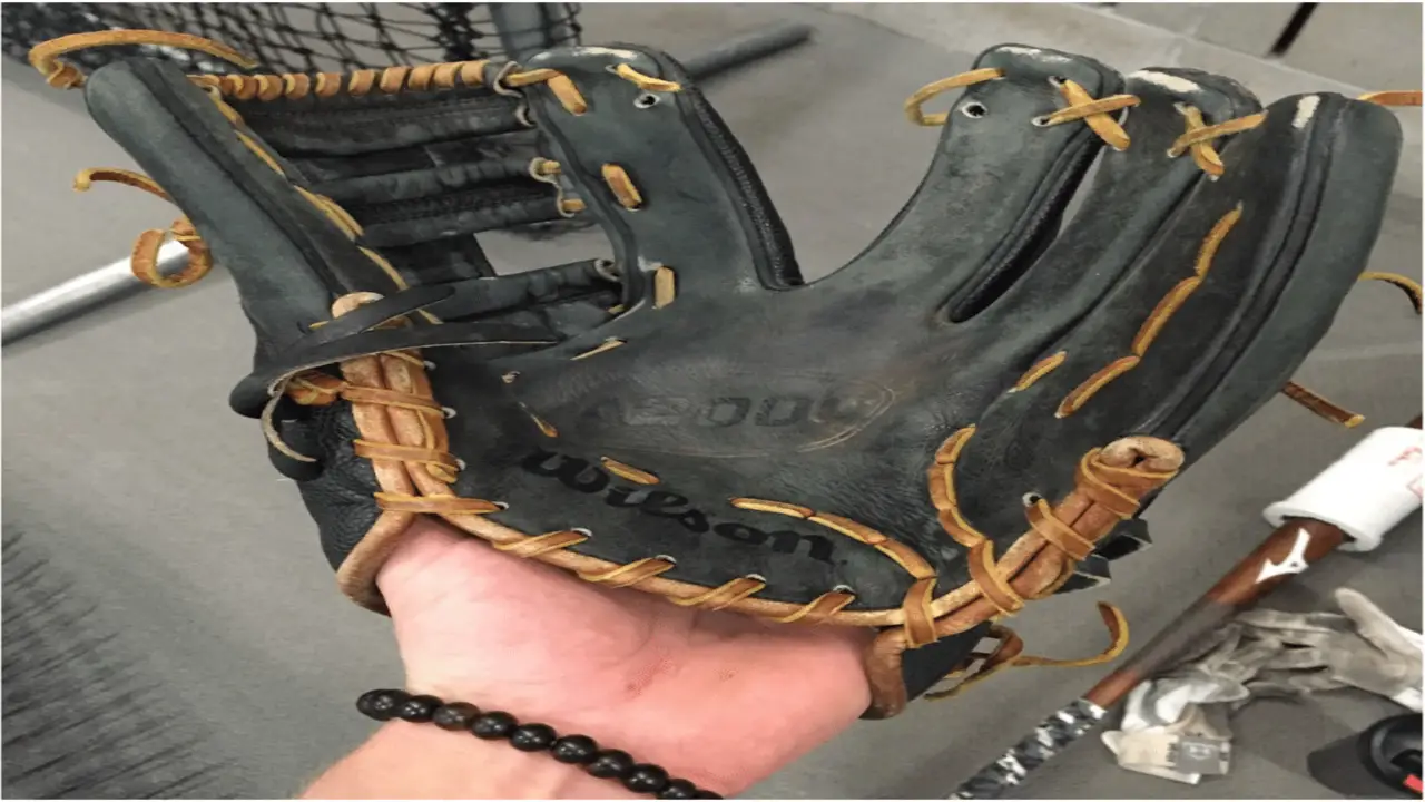 Making The Most Of Your Baseball Glove