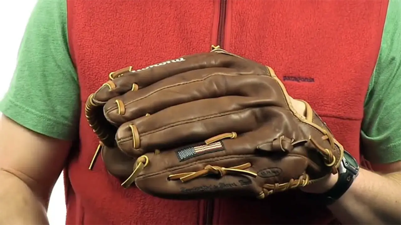Making Your Baseball Glove Sticky